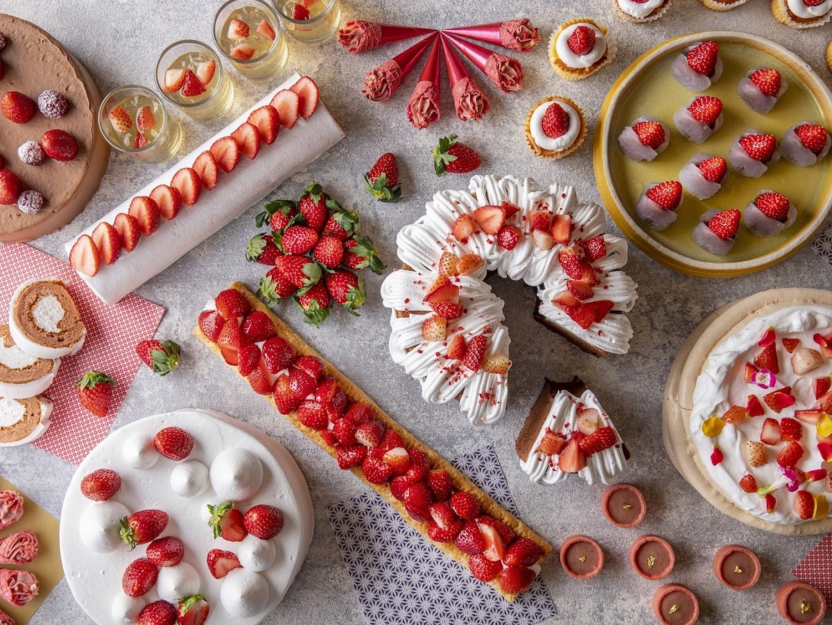 いちごシーズン到来！いちごだらけのデザートビュッフェへ週末旅