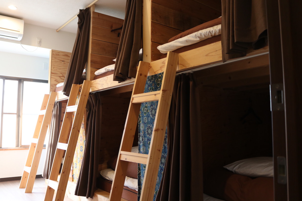 男女共用ドミトリー