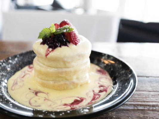 ホットケーキ マスカルポーネ&ベリー 1000円（税別）