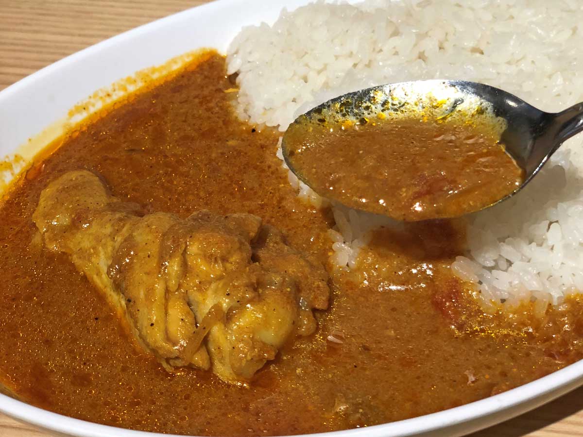 サラッとしたよもだカレー