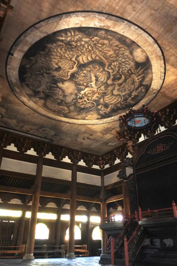 大徳寺 法堂 狩野探幽筆天井画「雲龍図」