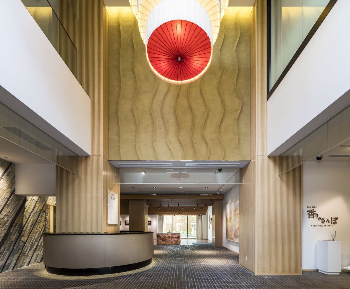 香老舗 松栄堂 内観