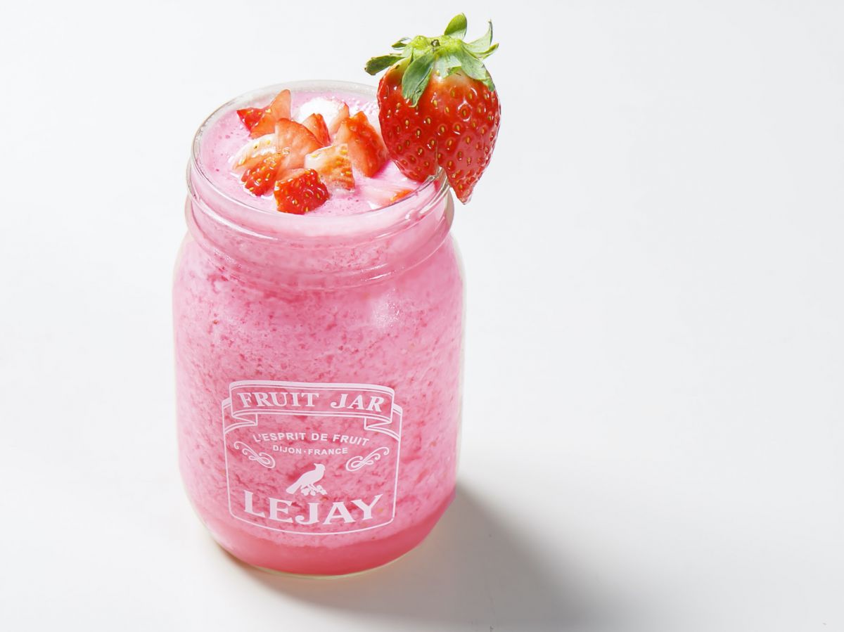 いちごさんオリジナルジュース 720円(税別) ／オリジナルカクテル750円（税別）