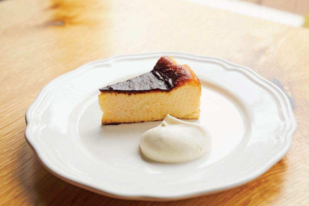 バスクチーズケーキ 518円