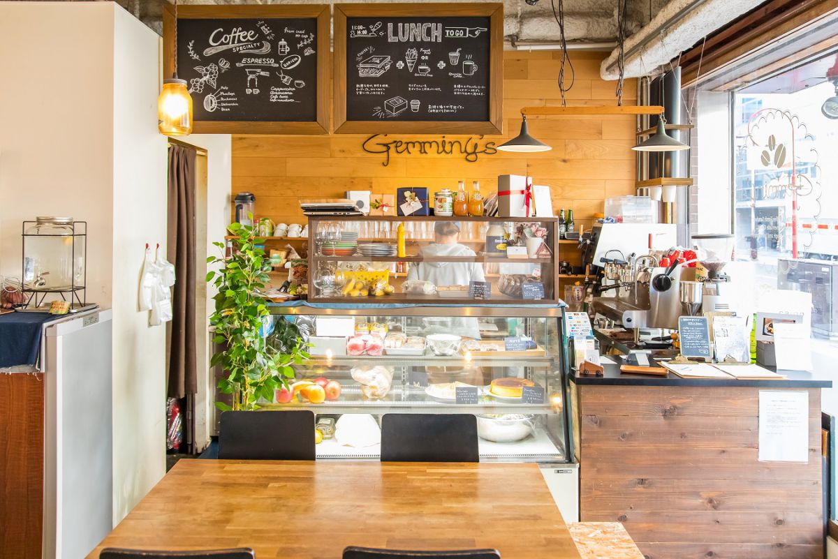 店内は20席で、テイクアウトも可能