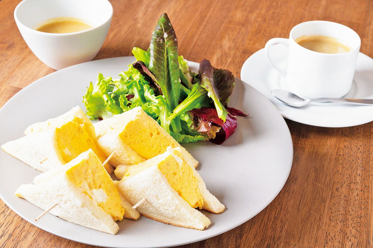 厚焼き玉子とクリームチーズのサンドイッチスープ、ドリンク1026円