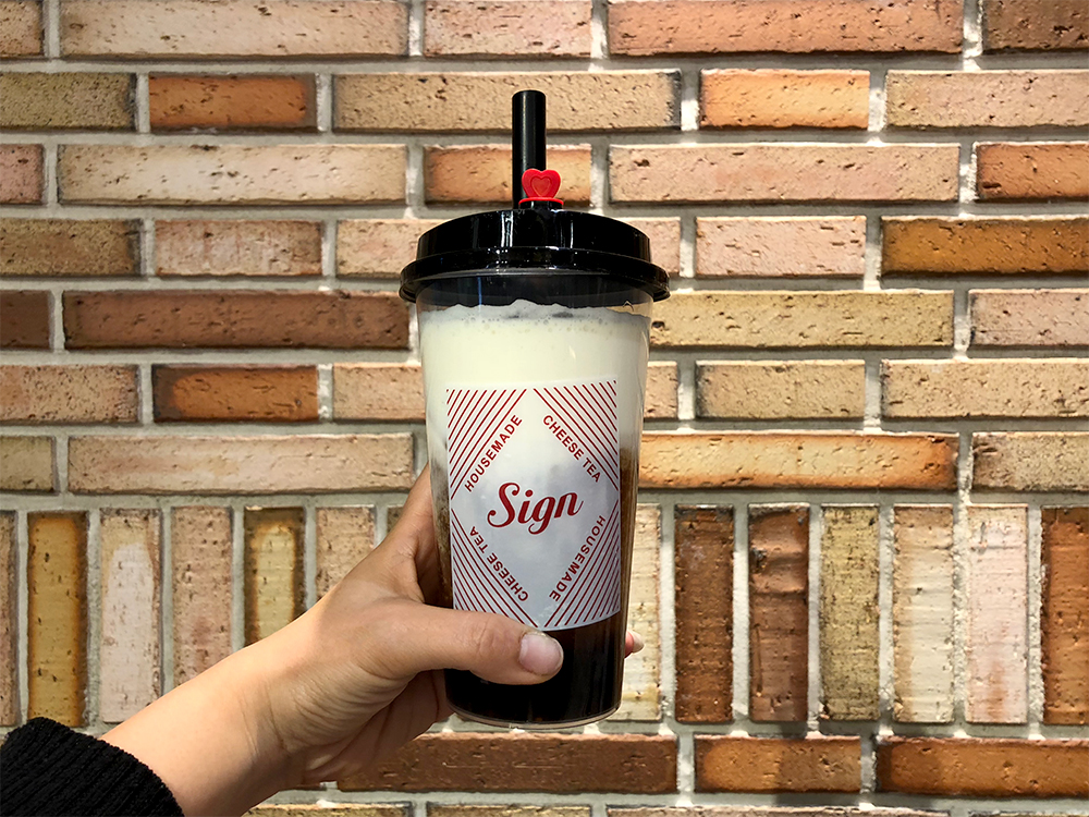 チーズフォームティー ライチ鉄観音ウーロン Lサイズ 640円（税込）　