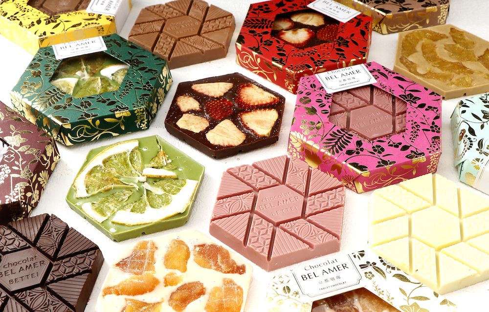 「タブレットショコラ（苺・極早生・白桃・ラフランス・ビター・ミルク・ルビー・ホワイト）」各972 円