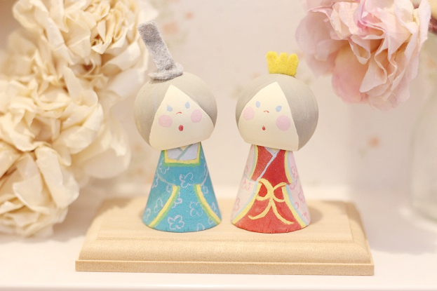 白木の雛人形 2500円（税込）