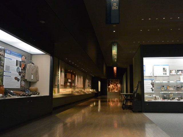 明治大学博物館常設展示室