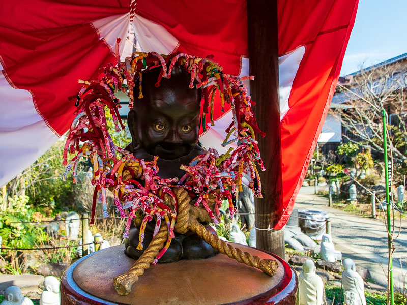 籔内氏とご住職がコラボしてうまれた「縁結び菩薩」