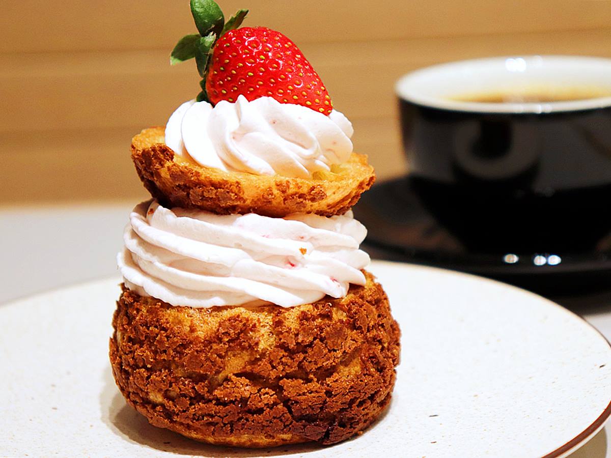 渋谷エキチカのおすすめ手土産！たっぷりクリームが詰まった絶品シュークリーム