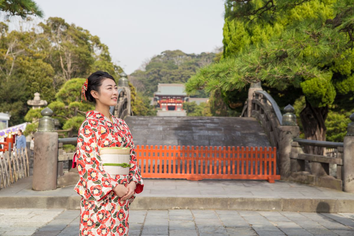 創建当時は朱塗りで、「赤橋」と呼ばれていたそう