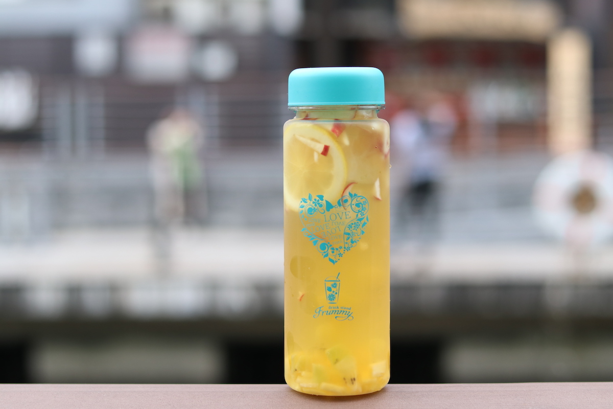 フルーツソーダ（ボトル）850円