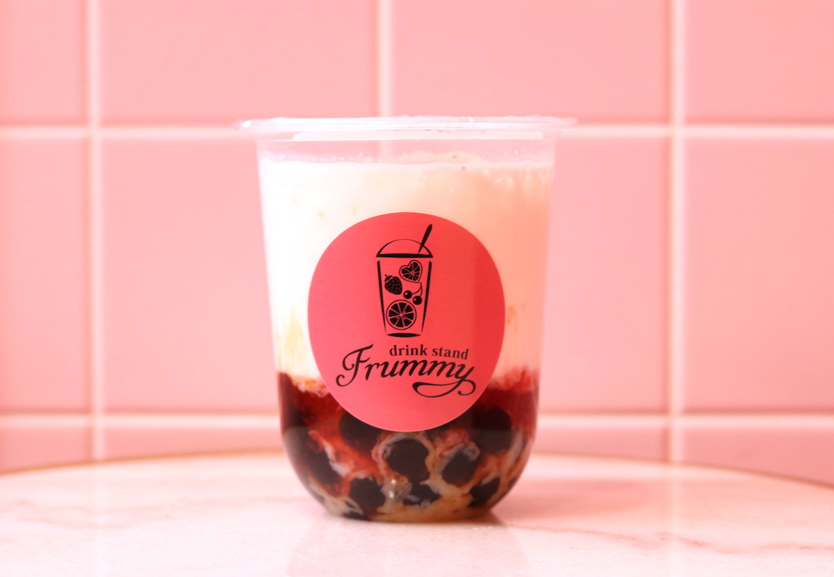 タピオカドリンク（いちごミルク）600円