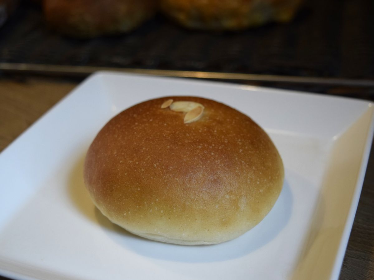 クリームパン　150円