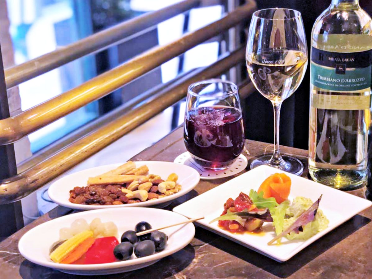 おつまみ食べ放題なのに1000円！1人でちょい飲みしたい銀座のコスパ抜群バール