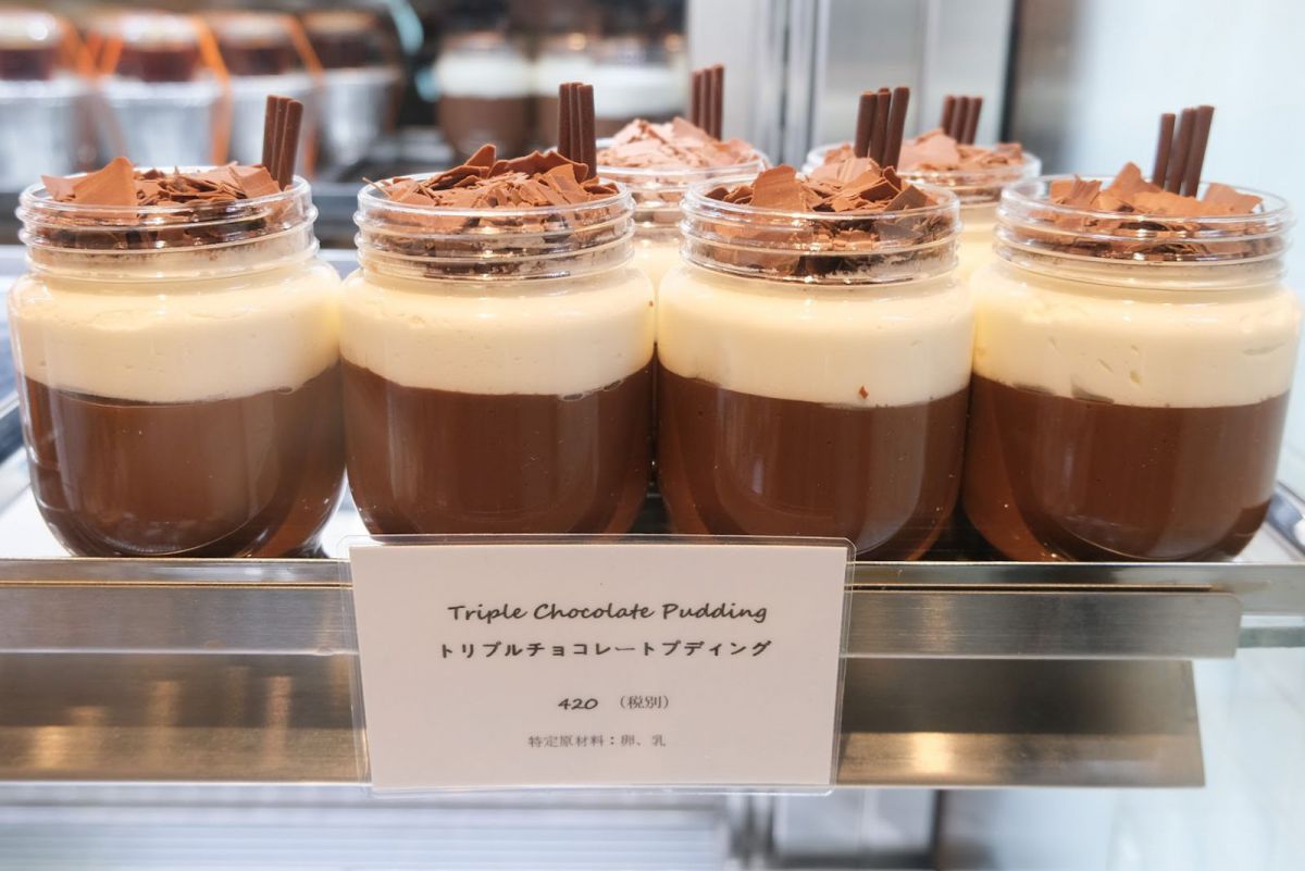 トリプルチョコプディング　420円(税別)