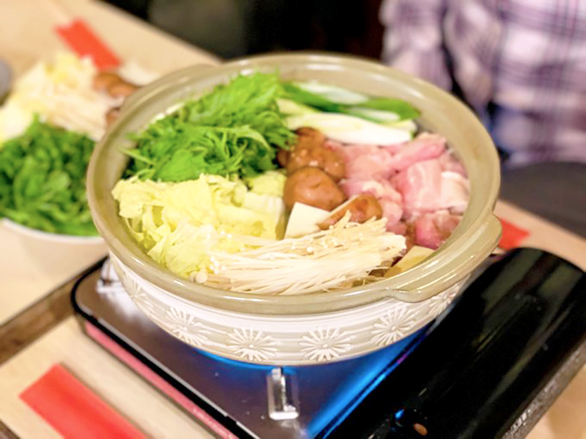 飛鳥鍋（〆の雑炊セットつき）　一人前1600円税込（期間限定3月末まで）