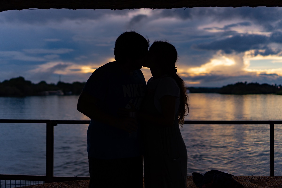 ザンベジ川でのロマンティックなひととき