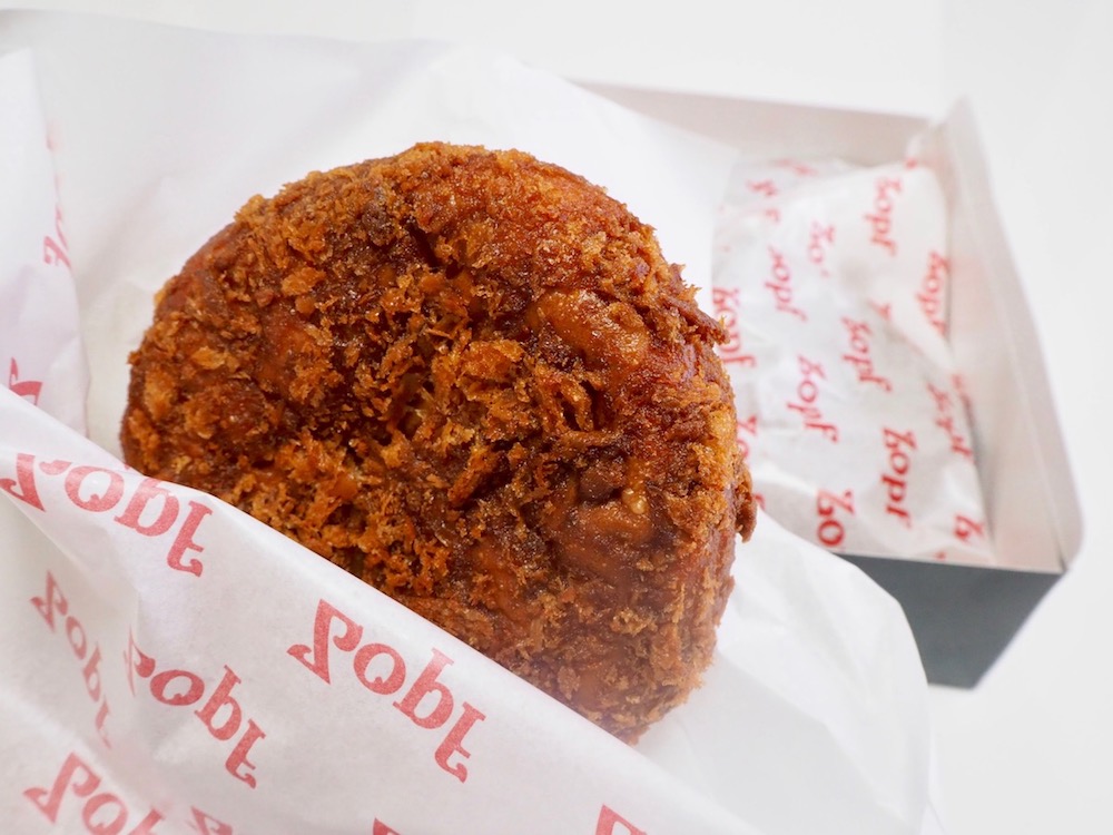 「Zopf オリジナルカレーパン」（324円）