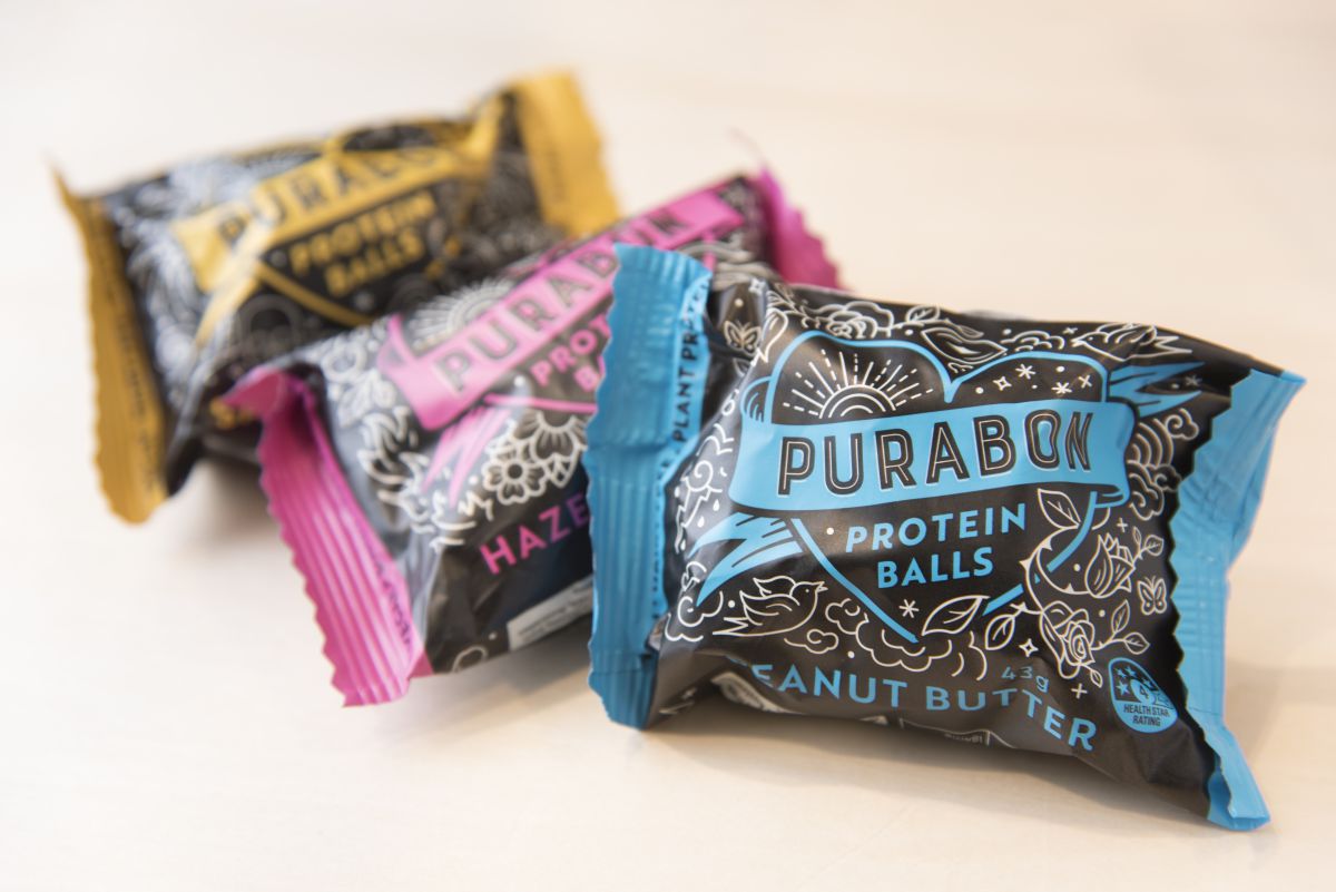 PURABON（左より塩キャラメル、ヘーゼルナッツカカオ、ピーナッツバター）各411円