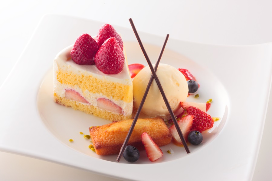 アシエット・ガトー（単品1210円　ドリンクセット1595円）