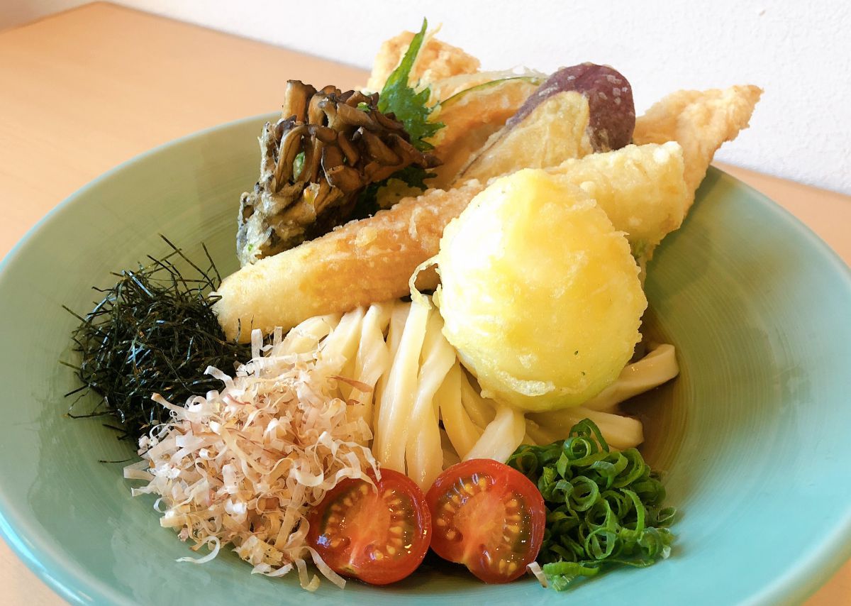 プレミアム天盛りぶっかけ　1180円（税別）