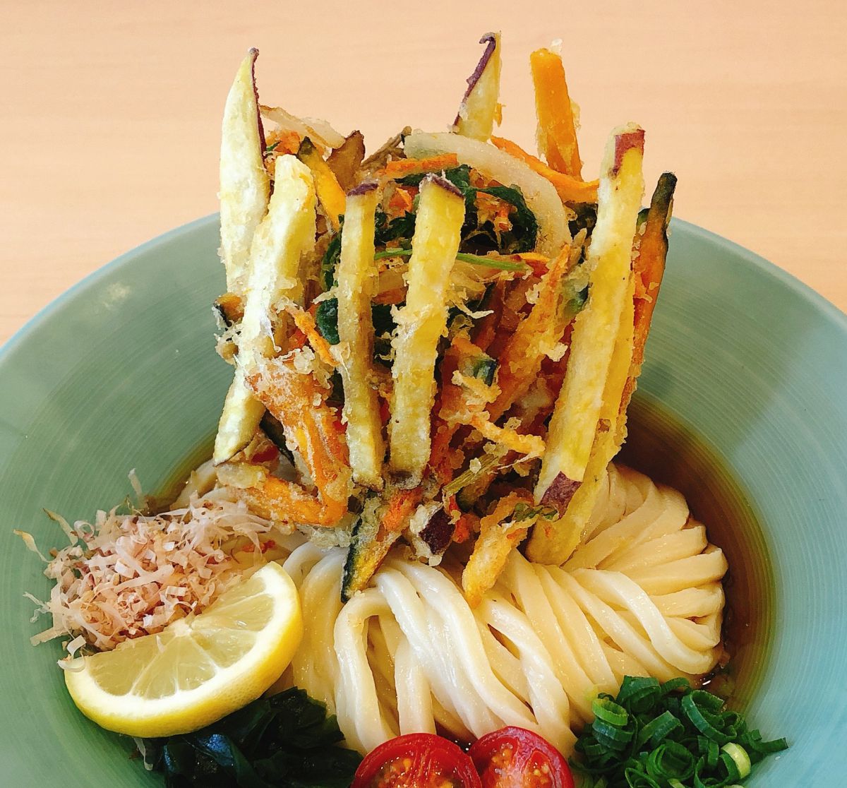 プレミアム天盛りぶっかけ　1180円（税別）