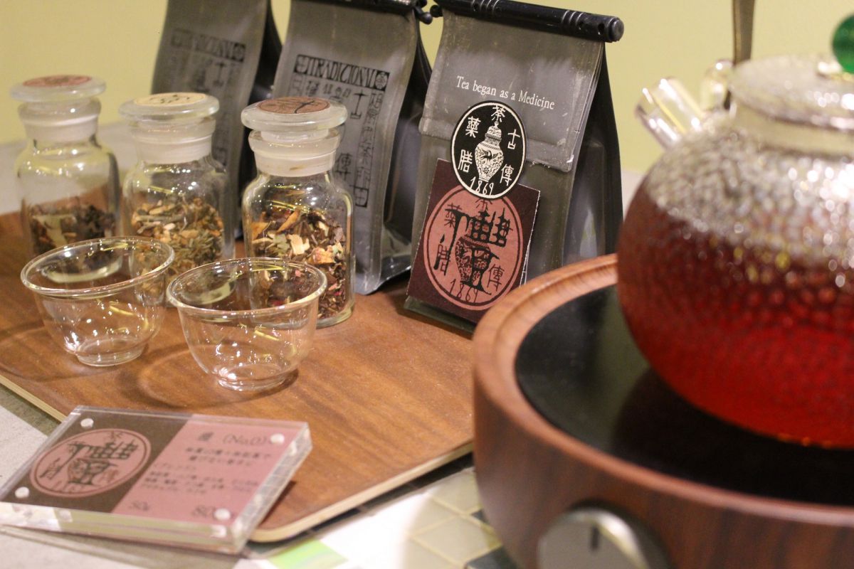 オリジナルブレンド薬膳茶50g入り　800～1200円（税抜）