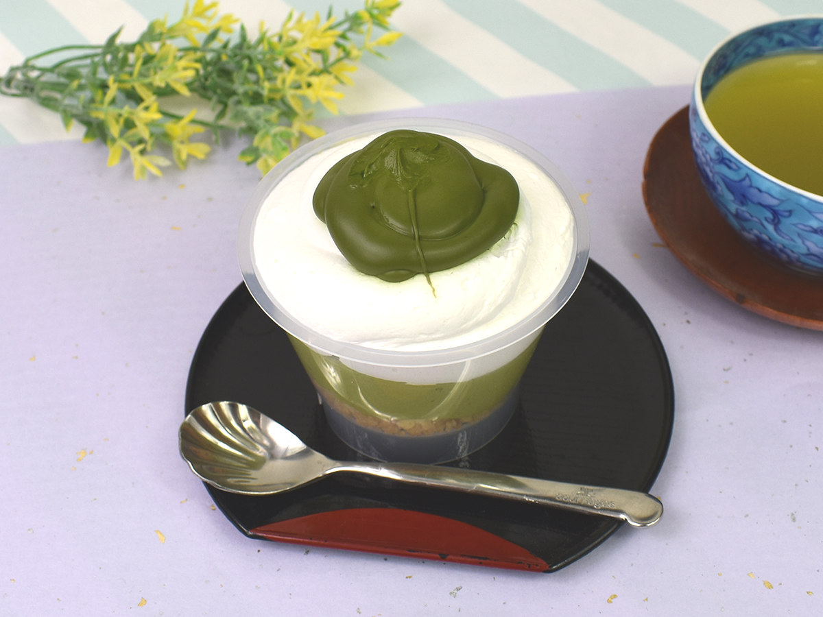 とろけるような生食感！　 抹茶×チーズがマッチしたファミマの絶品抹茶ケーキ