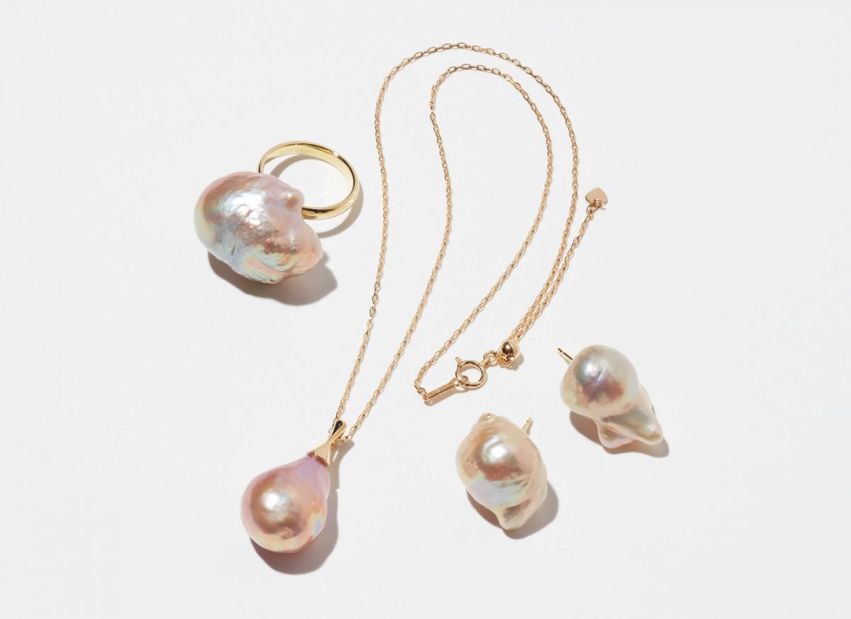 <神保真珠商店>びわ湖真珠のアクセサリー リング 18万円 ネックレス 22万円  ピアス 22万円