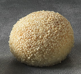 ごま団子あんぱん　195円