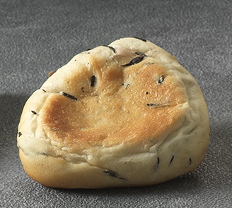 ひじきパン　173円