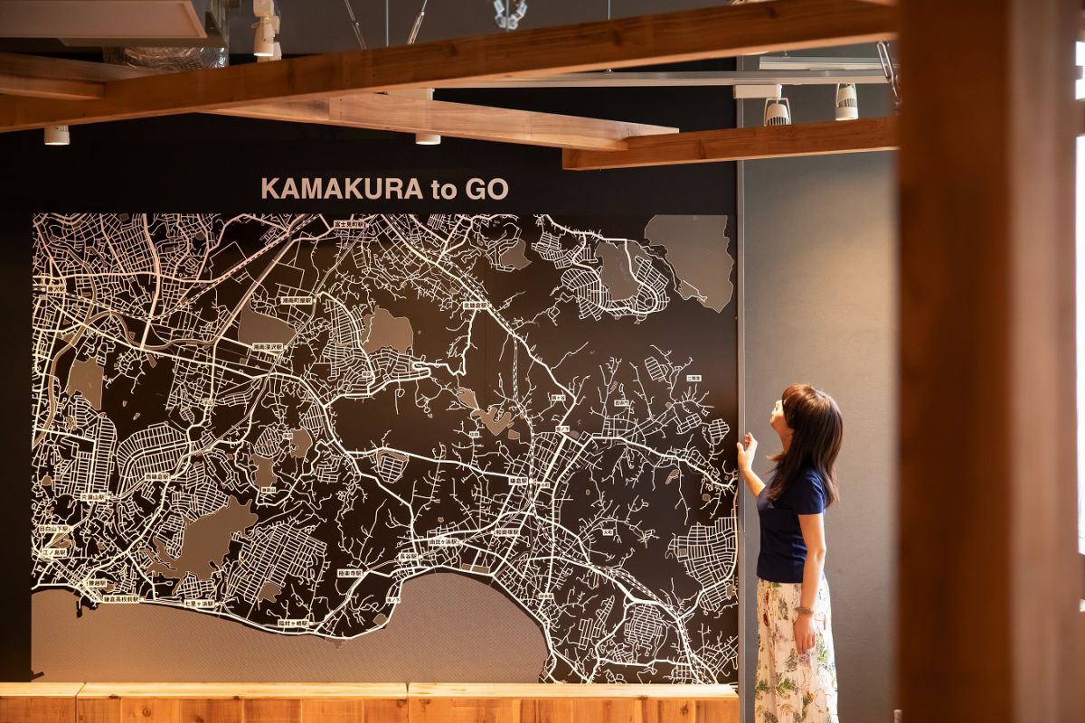 フロアの一角には、散策に役立つ鎌倉周辺のボードマップも