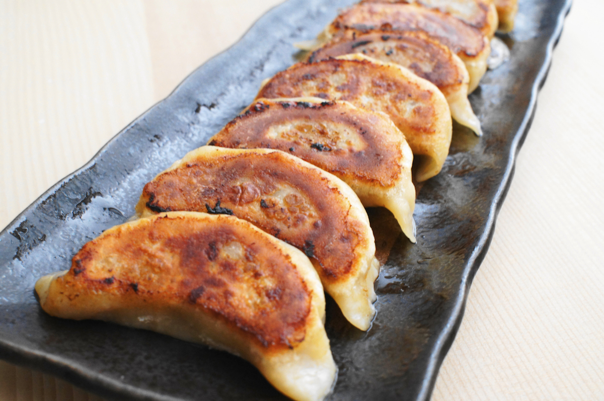 「マツコの知らない世界」で話題！家で楽しめる本格“お取り寄せ餃子”3選