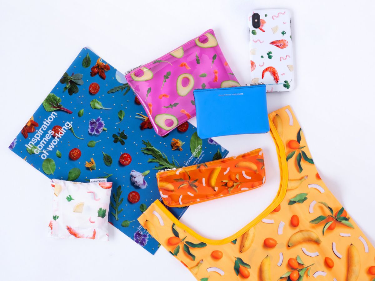 Eating Patterns「クリアホルダーA4サイズ」250円、「ペンケース」1300円、「ポーチ」Sサイズ1300円・Mサイズ1600円、「エコバッグ」1800円、「iPhone Xsケース」2500円