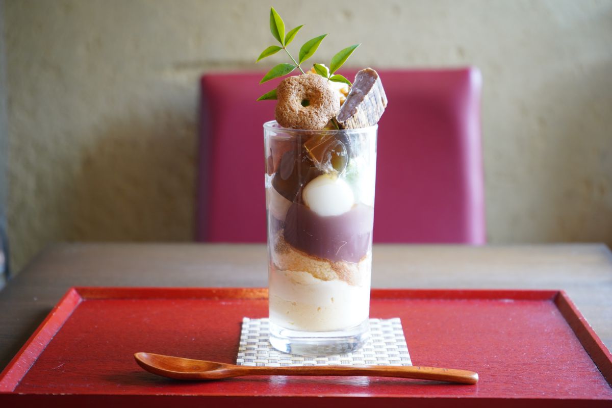 中谷パフェ 1050円