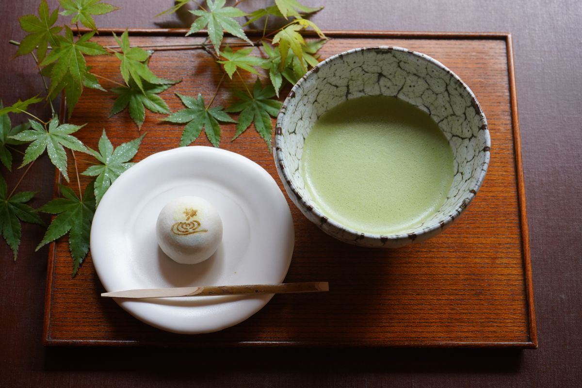 季節の生菓子 お抹茶セット1100円