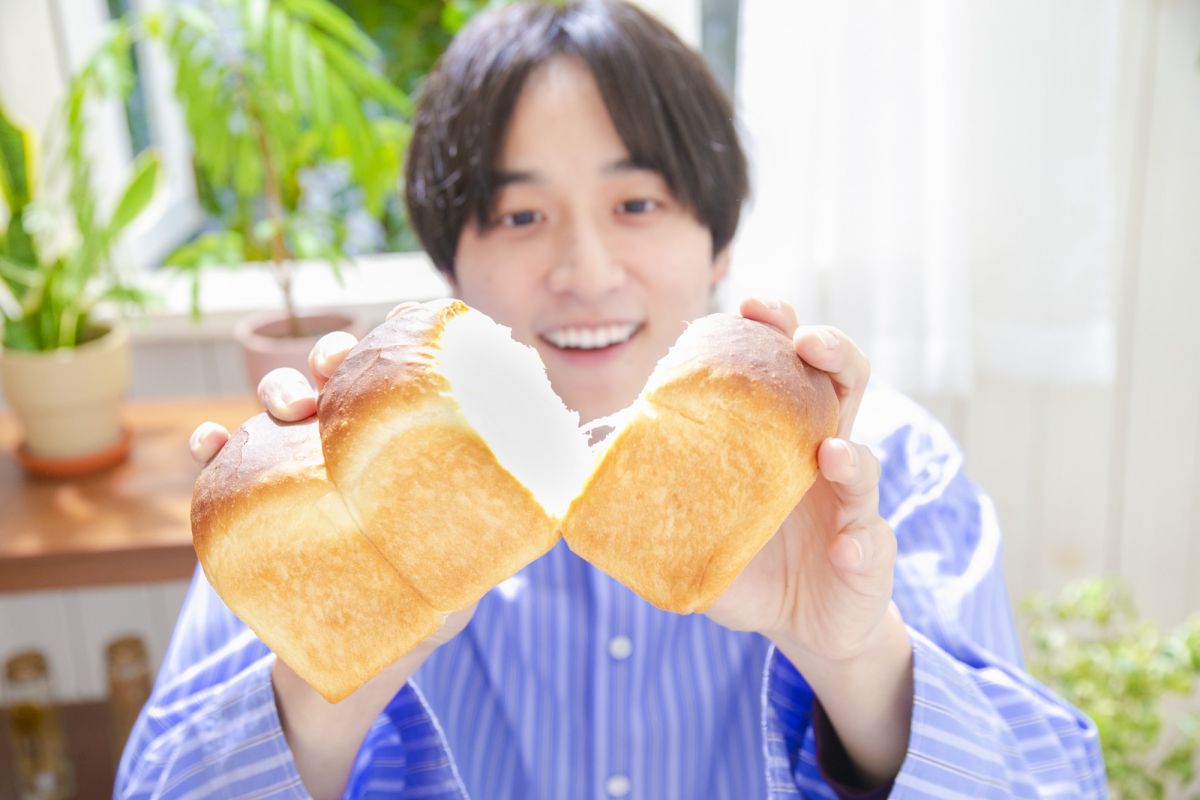 まずはお約束。食パンをさいてみます