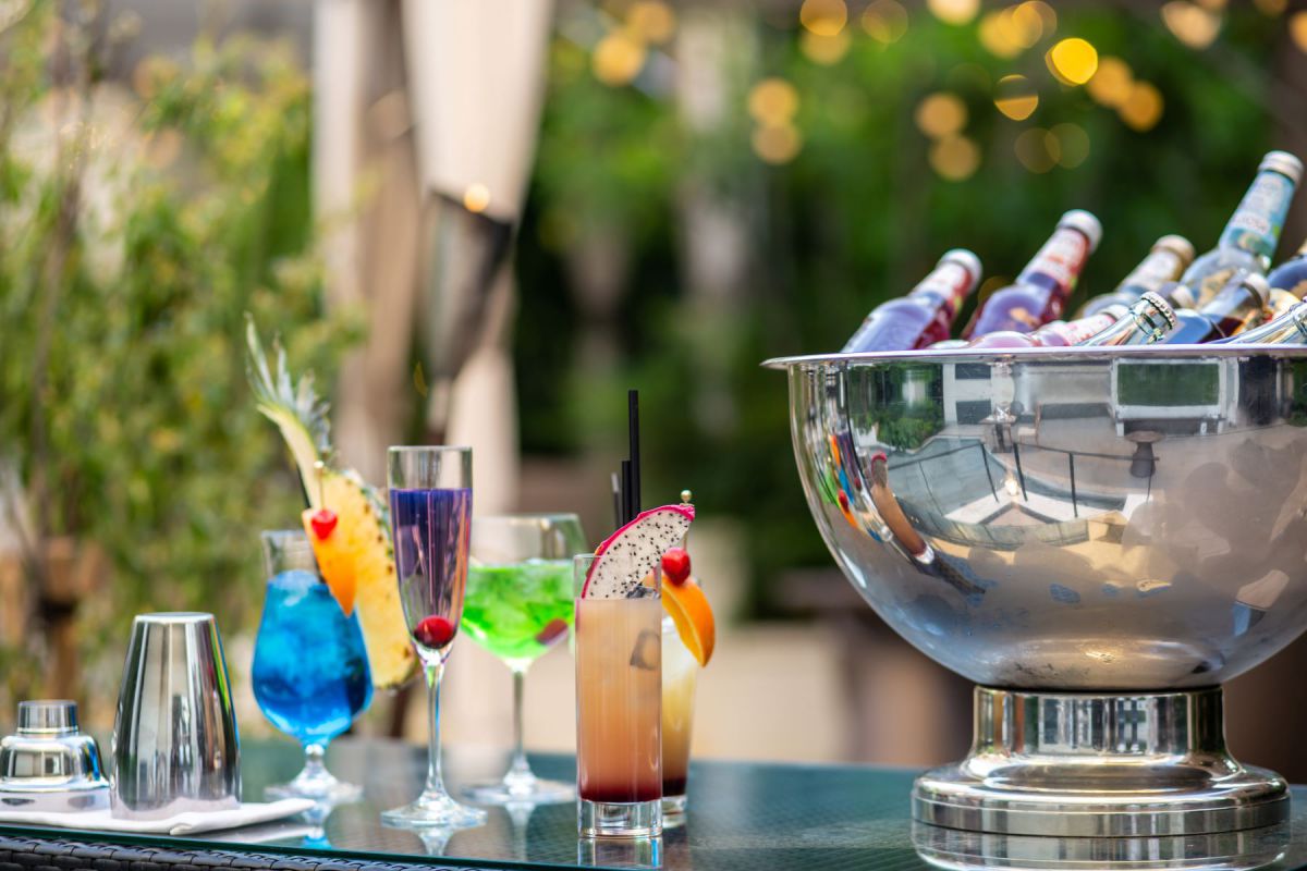 ドリンクは1杯500円～