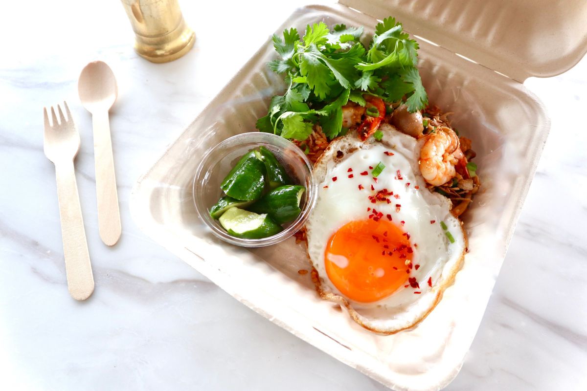 エビとンドゥイヤのフライドライス フライドエッグ添え 2000円