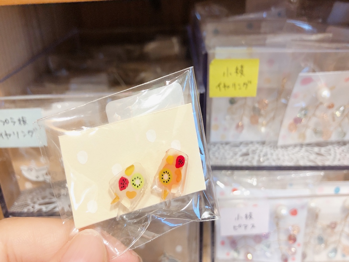 イヤリング(アイスキャンディー)630円(税込)