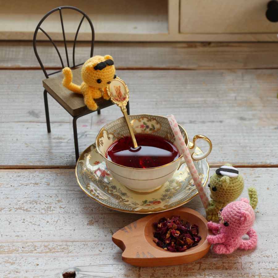 薔薇とイチゴがたっぷり「ミッドナイト伊達男」660円