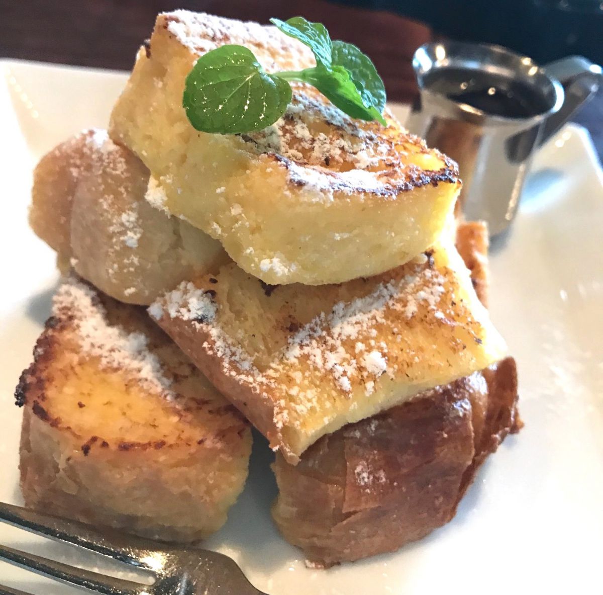 フレンチトースト 495円（モーニングはドリンクとセットで50円引き）