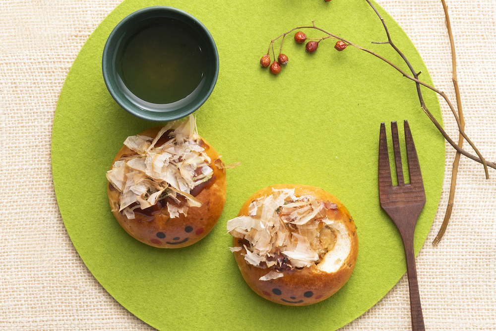 たこ焼きパン 250円 「奈雪の茶 道頓堀店」限定メニュー