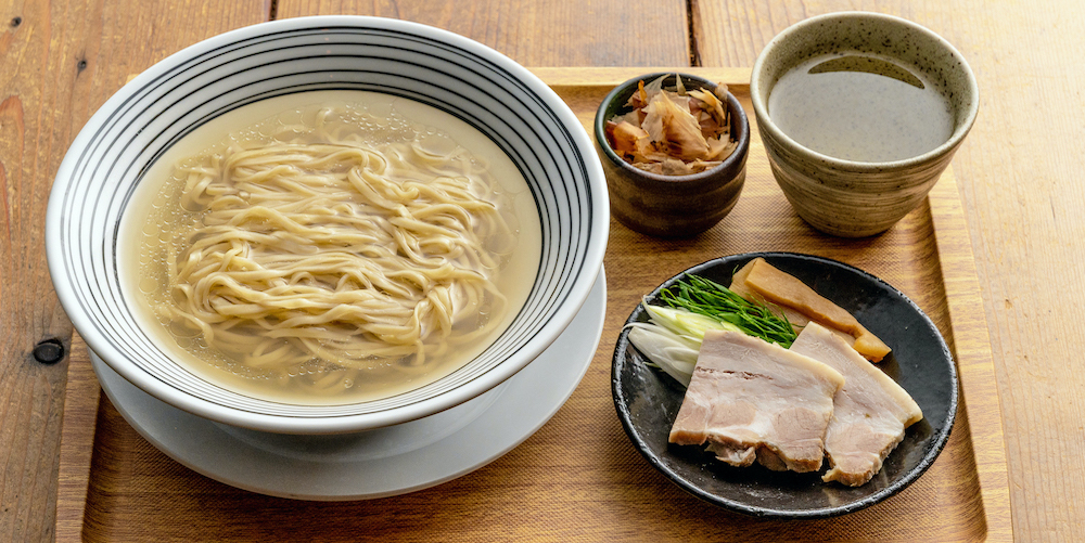 大阪の人気居酒屋が、出汁にこだわった“和食的中華麺”のお店に転身！