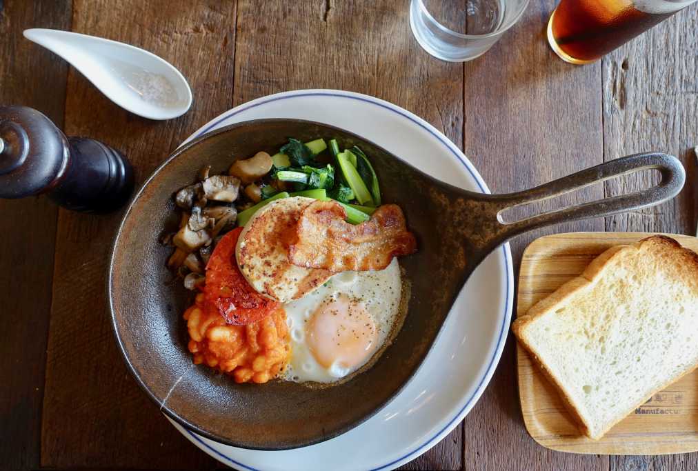 ALL DAY ENGLISH BREAKFAST IN A PAN　1230円
