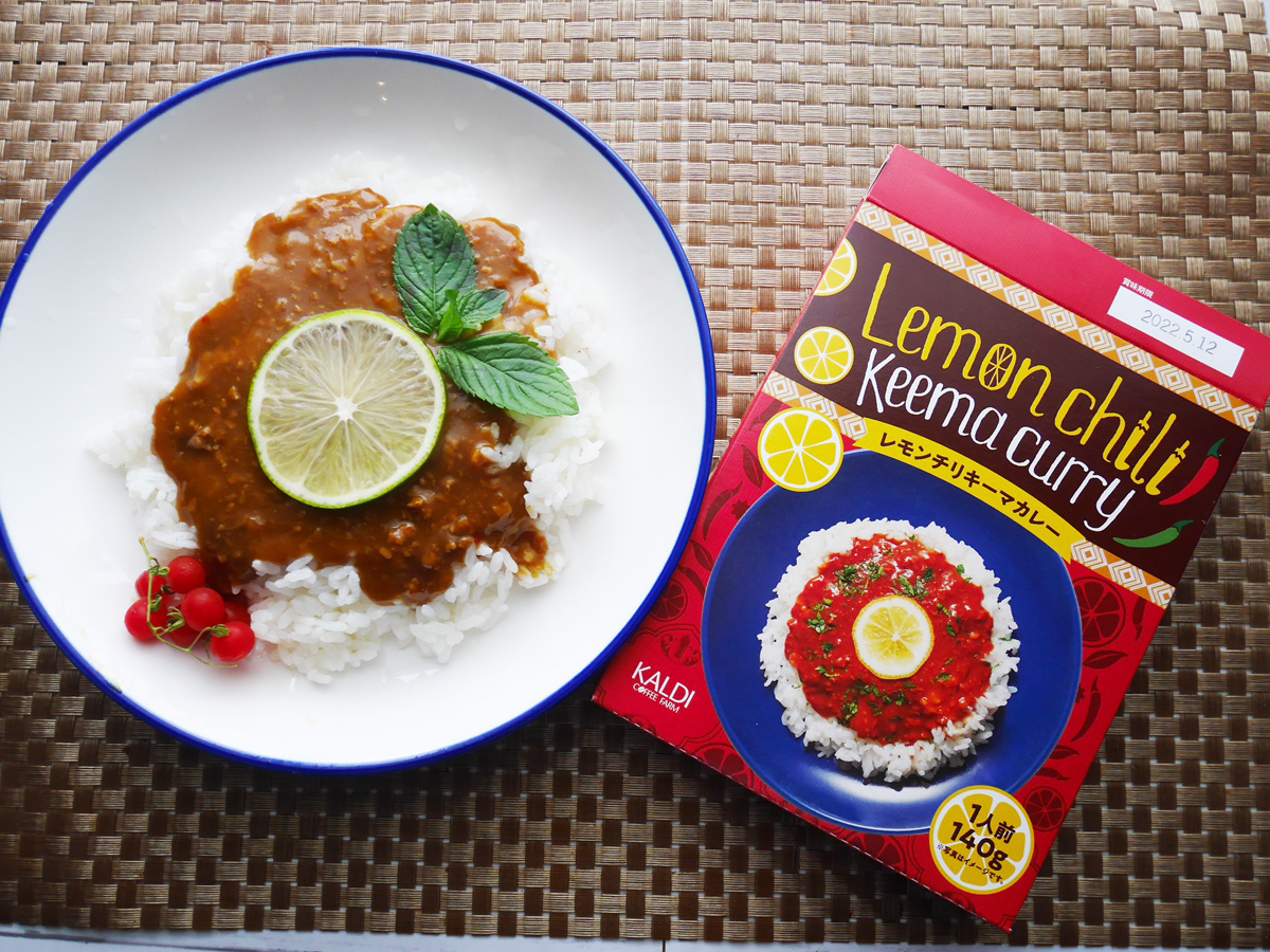 スパイシーさにやみつき…！「カルディ」の絶品インスタントカレー3選【全部レンチンOK】
