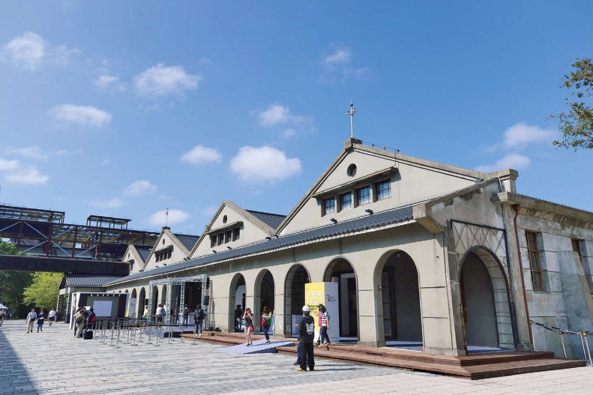 当時の面影を残す建造物と、最新のトレンドが見事に融合！